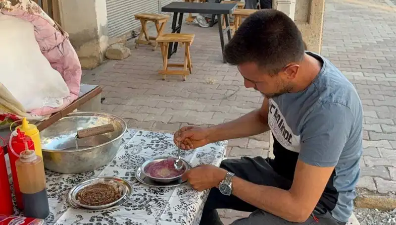 Toros Dağları'nın Eşsiz Lezzetleri: 50 TL'ye Satılan Özgün Yemek Tabağı