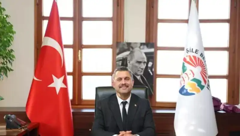 Şile Belediye Başkanı Özgür Kabadayı: Kimdir ve Neler Yapıyor?