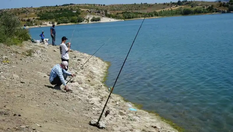 Kafesler Patladı, Vatandaşlar Barajlara Akın Etti!
