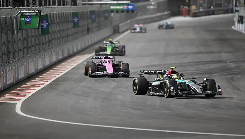 2024 Formula 1 Sezonu: Hangi Takımlar Şampiyonluk İçin Yarışacak?