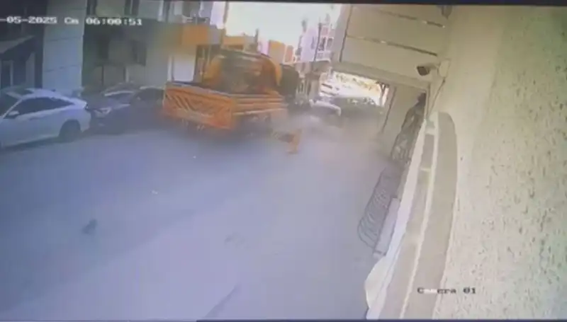 Kontrolden Çıkan Vinç, 23 Aracı İle Tüm Şehri Sarstı!