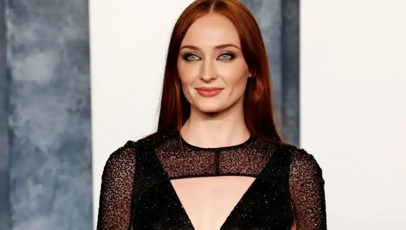 Game of Thrones'un Sophie Turner'ına Ait Kızdırıcı Yorumlar: Tepkisi Ne Oldu?