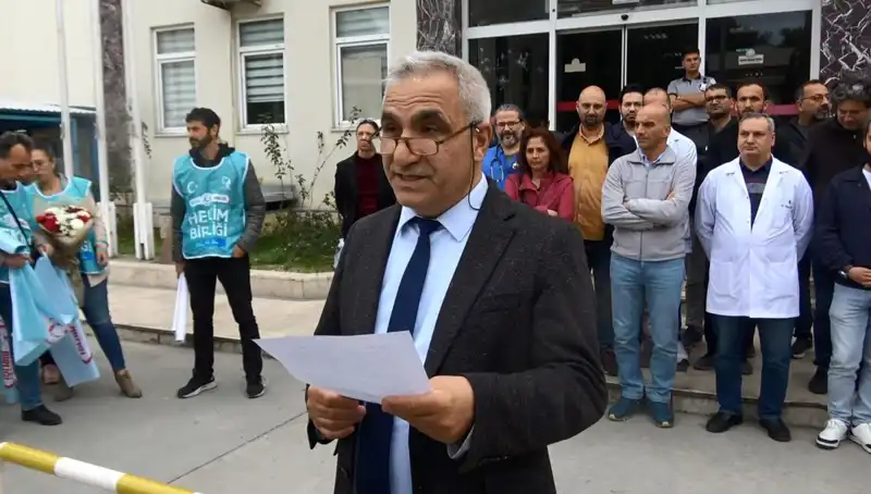 Antalya'da Doktora Saldırı Sonrası Sağlık Çalışanları İş Bıraktı!