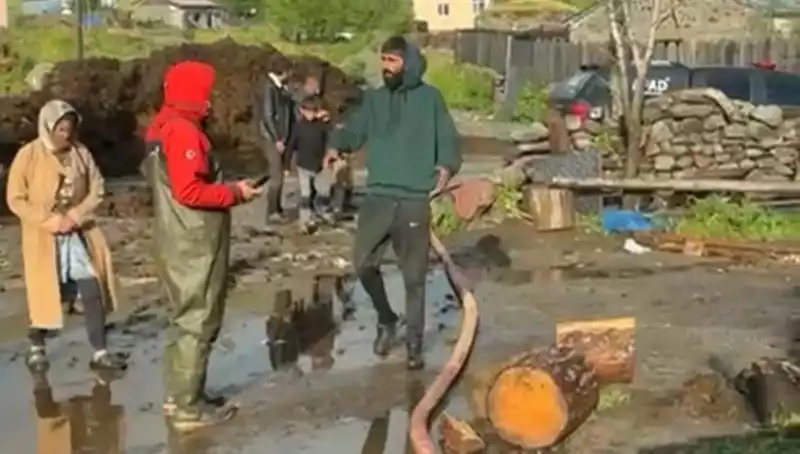 Ardahan'da Aniden Bastıran Sağanak, Sele Dönüştü: Can ve Mal Kaybı Korkutuyor