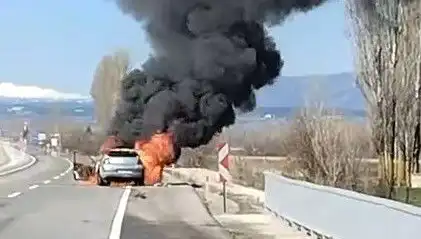 Kütahya'da Seyir Halindeki Araç Alev Alev Yandı, Şoke Eden Olay!