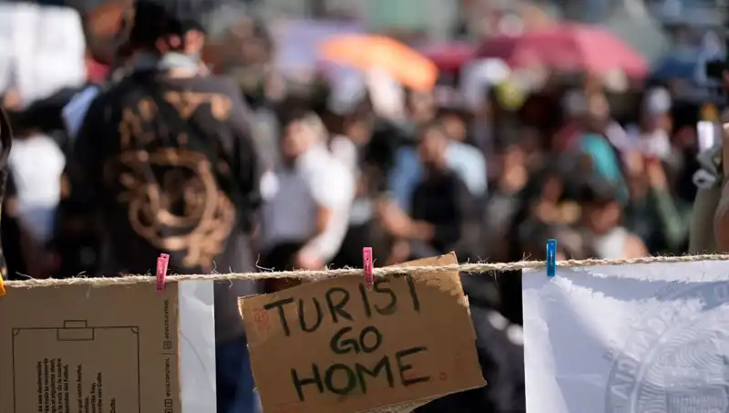 Meksika'da Turist Akını Protesto Edildi: Yerel Halk Evlerini Koruma Mücadelesinde