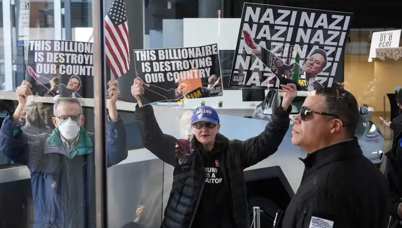 Elon Musk, SpaceX ve Tesla Protestolarıyla Karşılaşan Süreç: Trump Yönetimine Tepkiler
