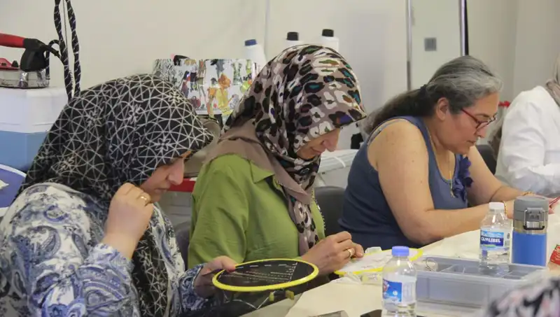 Tel Kırma Sanatı: Aile Ekonomisini Destekleyen Geleneksel Bir El Sanatı