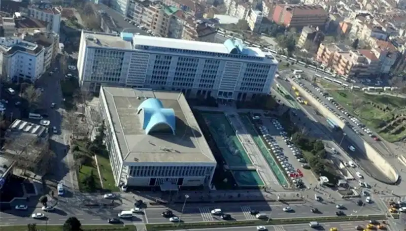 İBB Soruşturmasında "Enderun" WhatsApp Grubu Mesajları İfşa mı Olacak?
