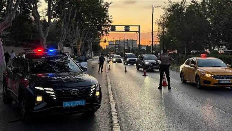İstanbul'da "Huzur İstanbul" Uygulaması: Yüzlerce Gözaltı Süreci Başladı