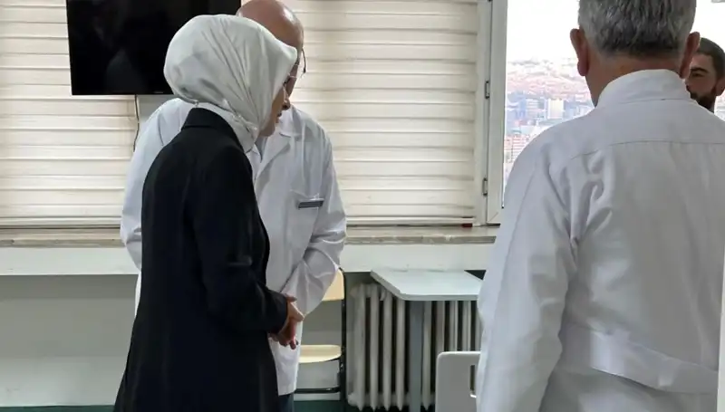 İskenderun’da Metan Gazından Zehirlenen Askerlere Bakan Göktaş’tan Moral Ziyareti