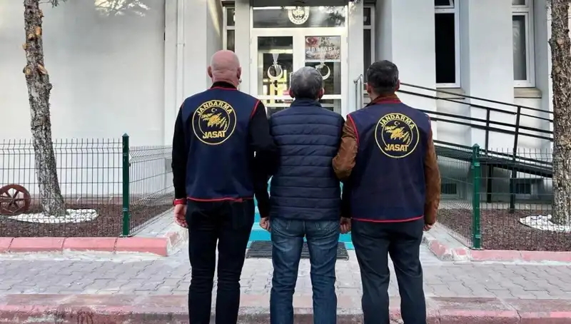 MİT TIR'larının Durdurulduğu Dönemdeki Emniyet Müdürü Firari FETÖ'cü Yakalandı