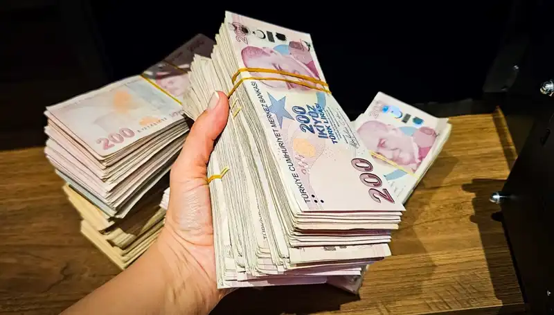 12 Trilyon Lira Mevduatta: Ekonomideki Güven Arayışı ve Gelecek Beklentileri
