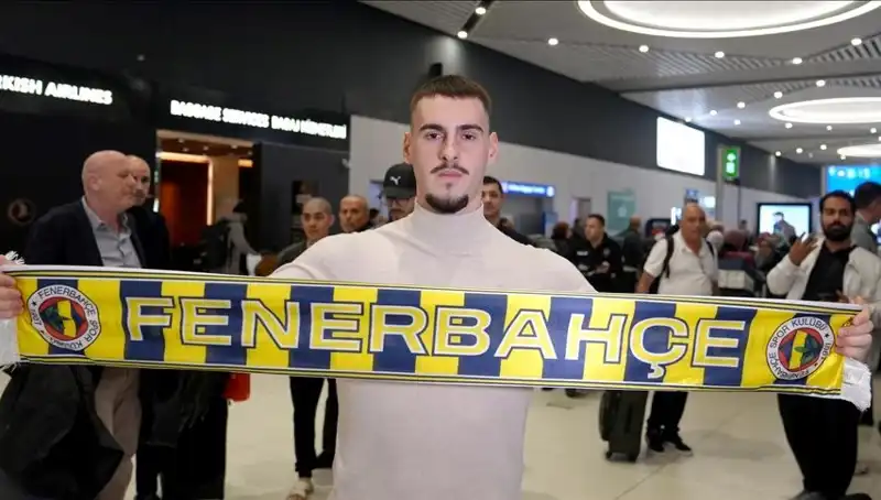 Fenerbahçe, Genç Yıldız Mimovic’in Lisansını Resmen Çıkardı!