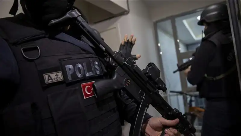 Samsun'da 3 Bin 962 Sentetik Ecza Hapı Ele Geçirildi, Suç Ağı Çökertildi!