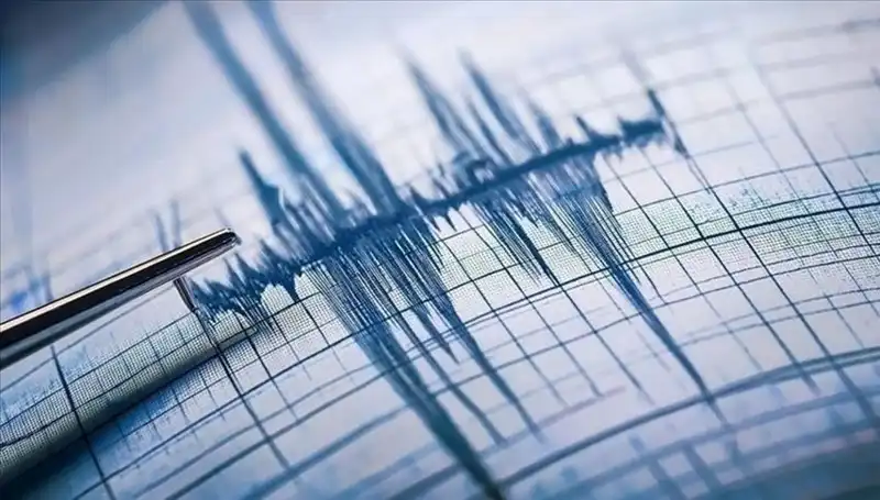 Ege Denizi’ndeki 3.0 Şiddetindeki Deprem, Yerel Halkı Tedirgin Etti