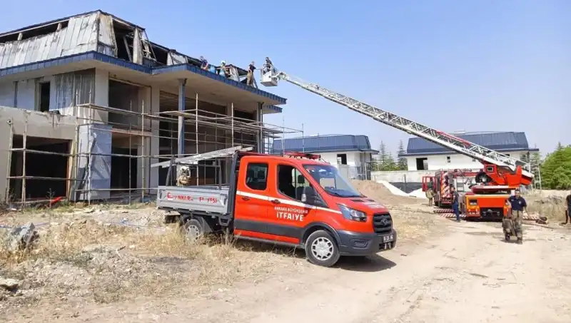 Gölbaşı'nda Villaların Yer Aldığı Alanda Şok Yangın: Detaylar Ortaya Çıktı