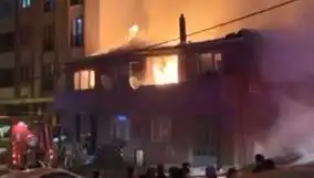 Gaziosmanpaşa'da İki Bina Alev Alev Yandı: Komşular Şokta!